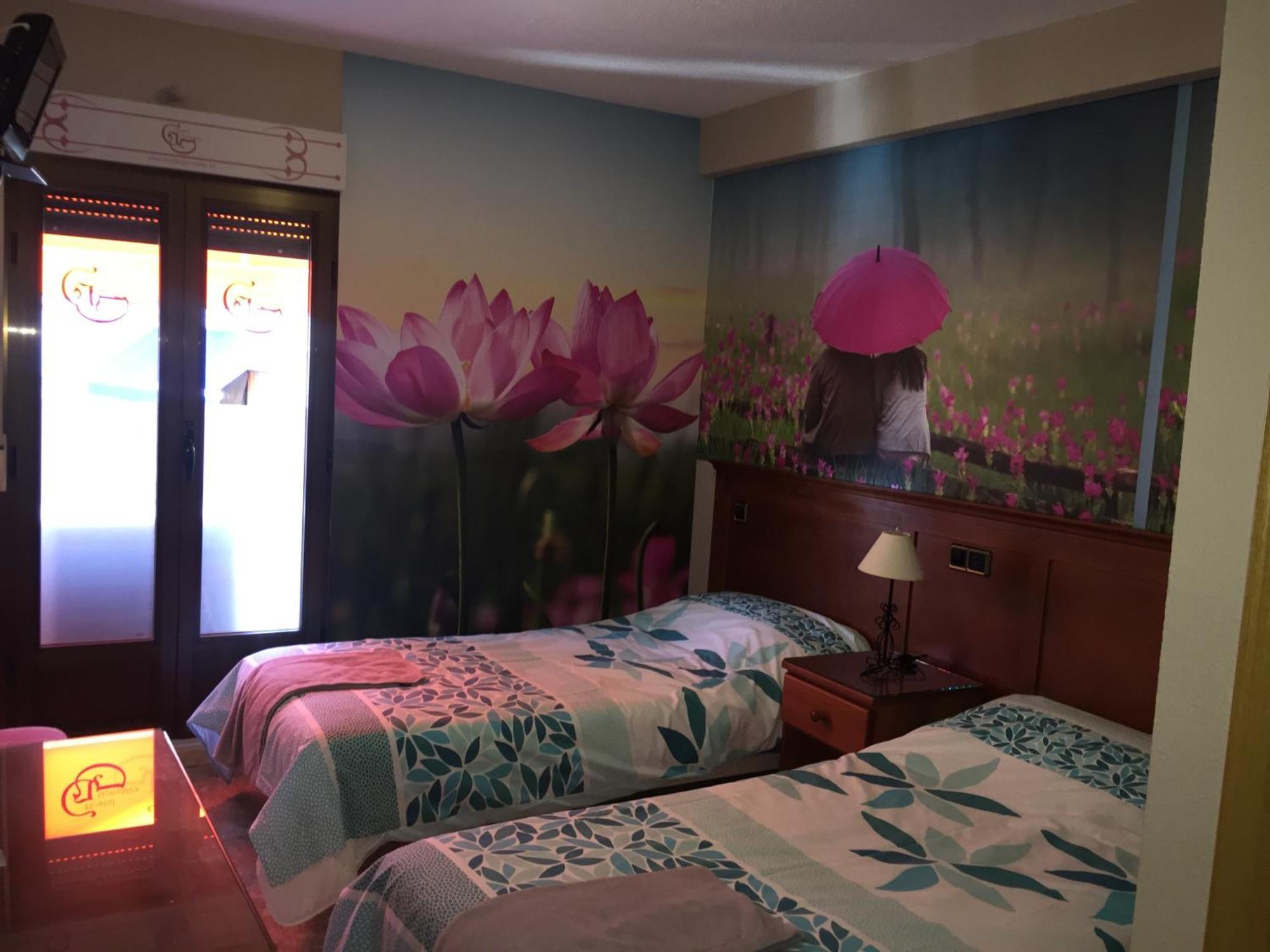 Hostal Gonzalez غواداراما الغرفة الصورة