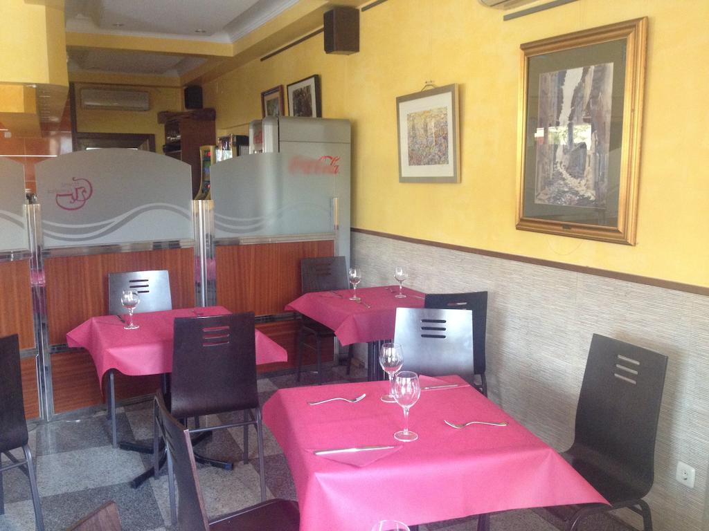 Hostal Gonzalez غواداراما المظهر الخارجي الصورة