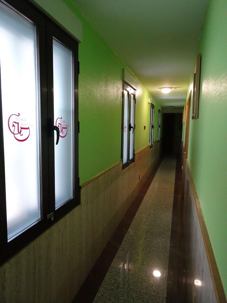 Hostal Gonzalez غواداراما المظهر الخارجي الصورة